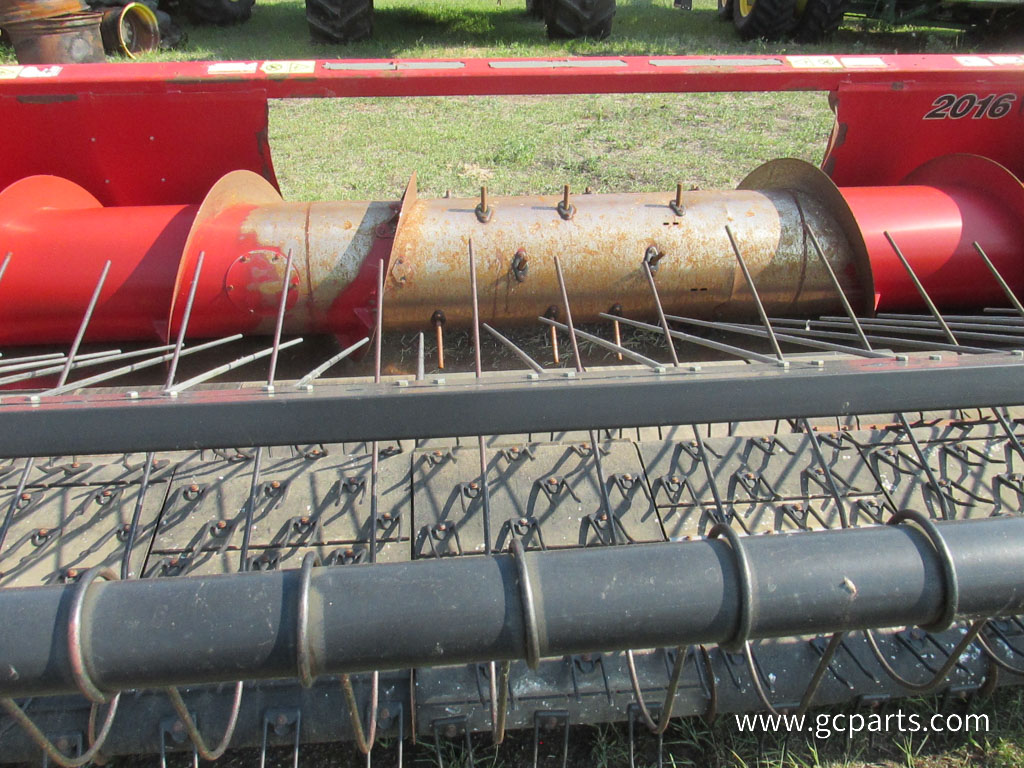 2016 HEADER W/14FT SWATHMASTER